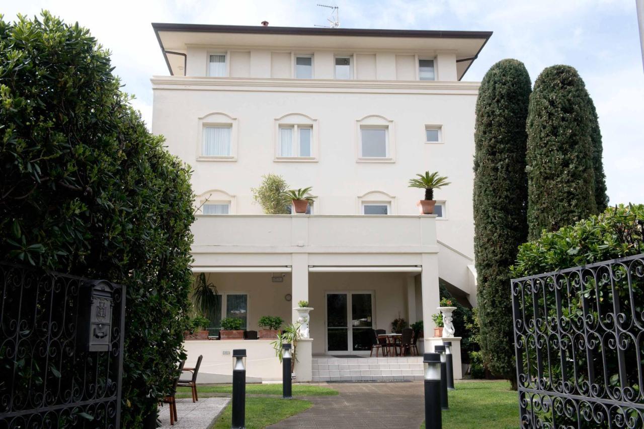 Hotel Nautilus Forte dei Marmi Exterior photo